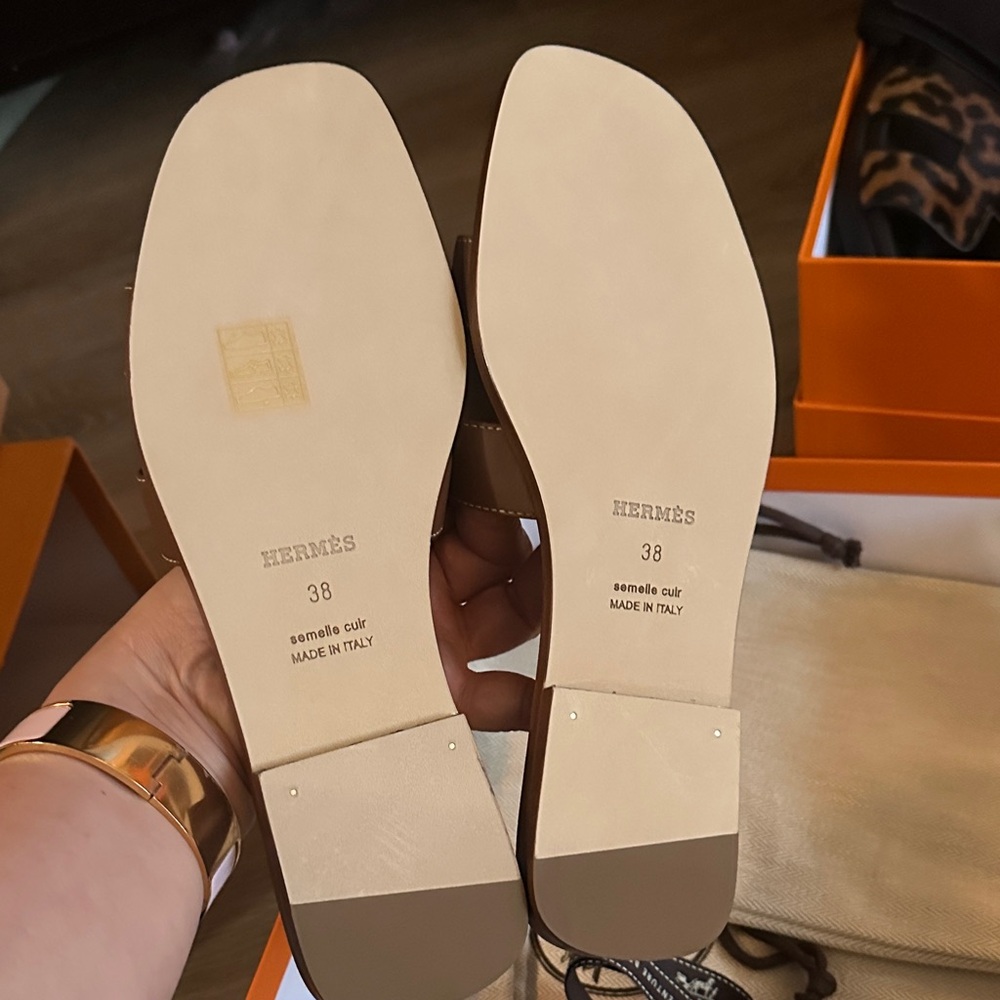 Hermès Oran Sandals – Brown Leather | Size 38 | Full Set | BNIB - Picture 7 of 12